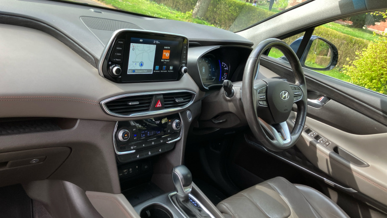 Hyundai Santa Fe 2.2 CRDi Premium 5dr 4WD Auto Diesel Estate